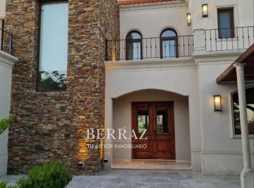 Casa · 300m² · 5 Ambientes · 2 Cocheras · Casa Venta 5 Ambientes Al Río en San Marco Villanueva Lote 1000 m²