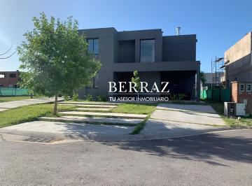 Casa · 170m² · 5 Ambientes · 1 Cochera · Casa Venta 3 Dorm. Barrio Lagoon Lote de 520 m² Pilar Se Acepta Financiacion!