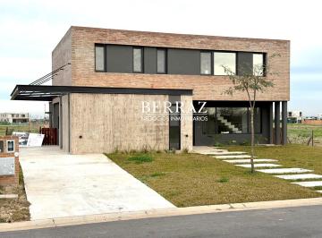 Casa · 288m² · 5 Ambientes · 2 Cocheras · Casa Venta 4 Dorm. Barrio Amarras Puertos del Lago Lote de 683 m² Escobar