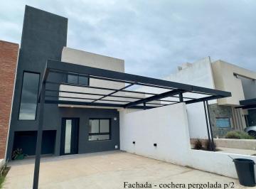 Casa · 118m² · 4 Ambientes · 1 Cochera · Venta Dúplex 3 Dorm - Docta 3 Etapa Gas Nat. a Estrenar!