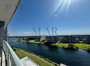 Departamento · 116m² · 3 Ambientes · 1 Cochera · Penhouse en Venta en El Yoo, Nordelta, Piscina Privada con Vista Al Golf y Laguna. 2 Dorm en Suite