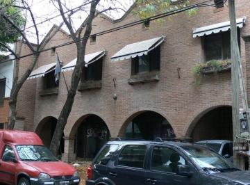 Oficina comercial · 350m² · 10 Ambientes · 20 Cocheras · Amplio Edificio de Oficinas y Locales en El Centro de Victoria
