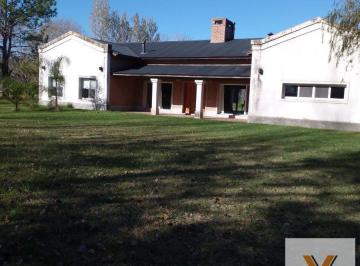 Quinta vacacional · 600m² · 8 Ambientes · Quinta en Venta - 3 Dorm. 4 Baños - Mercedes