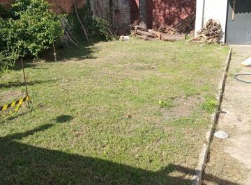 Casa de 3 ambientes, La Matanza · Casa con 330 m² en Venta con 2 Dorm. y Amplio Jardin en Lomas del Mirador a Cuadras de Genpaz