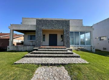 Casa · 290m² · 6 Ambientes · Casa en Venta - 5 Dorm. 4 Baños - 620 m² - Pinamar