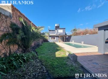 Casa · 265m² · 5 Ambientes · Casa en Venta - Centro de Pilar, Villa Mora - Apta Crédito