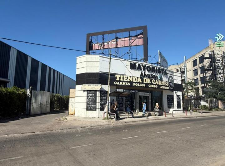 Local comercial · 3000m²