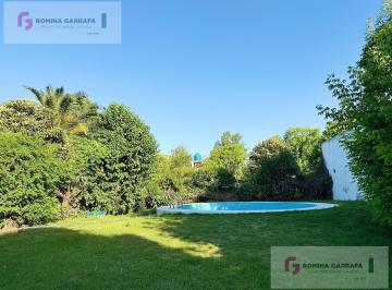 Casa · 147m² · 5 Ambientes · 2 Cocheras · Casa en Venta en City Bell, La Plata.