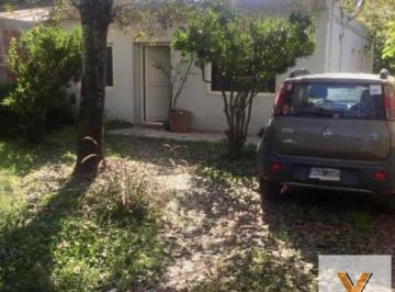 Casa · 80m² · 3 Ambientes · 1 Cochera · Casa en Venta - 2 Dorm. 1 Baño - Cochera - 320 m² - Pilar