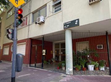 Departamento de 3 ambientes, San Telmo · Departamento de 62 m² con 2 Habitaciones en Alquiler en San Telmo.