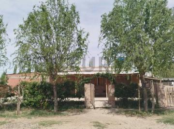 Casa · 75m² · 3 Ambientes · 1 Cochera · Equipo Century 21 Munoz Vende