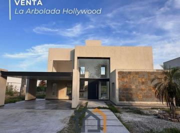 Casa · 500m² · 4 Dormitorios · Casa en Venta a Estrenar Country La Arbolada Posibl. de Financiacion 3 Años