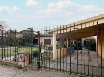 Casa · 265m² · 5 Ambientes · 2 Cocheras · Casa 6 Ambientes - Merlo Sur