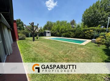 Casa · 209m² · 4 Ambientes · 6 Cocheras · Casa en Venta en Maschwitz Privado. - Apto Crédito