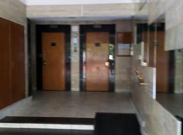 Departamento de 2 ambientes, Córdoba · Excelente Ubicacion Sobre Av Colon