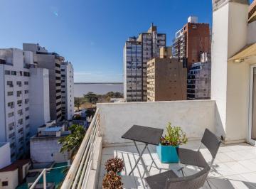 Departamento · 68m² · 5 Ambientes · Venta - Dúplex de Tres Dorm. con Balcón y Vista Al Río - Barrio Martin