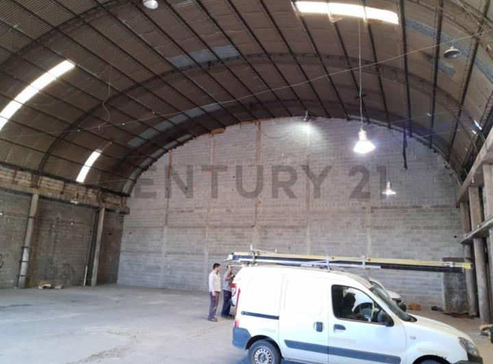 Bodega-Galpón · 484m²