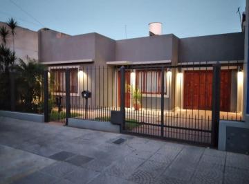 PH de 4 ambientes, Avellaneda · Casa Tipo PH (Piran 957 Wilde)
