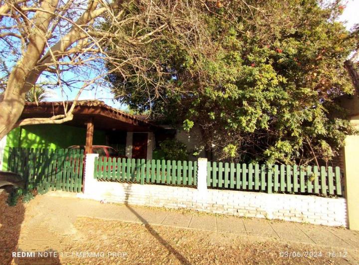 Casa · 180m² · 6 Ambientes · 1 Cochera