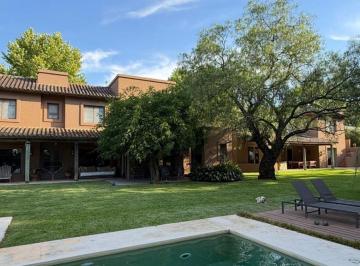 Casa de 7 ambientes, Tigre · Espectacular Casa con 525 m² Construidos y 1.794 m² de Lote en Venta en San Andrés - Villanueva