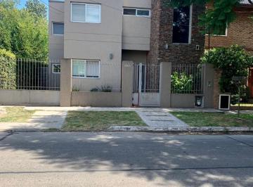 Casa · 198m² · 5 Ambientes · 1 Cochera · Casa en Venta 6 Ambientes en Ranelagh - Berazategui
