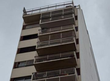 Departamento de 4 ambientes, Almagro · Almagro: Hermoso Departamento de 4 Ambientes con Balcon Terraza con Cerramiento.