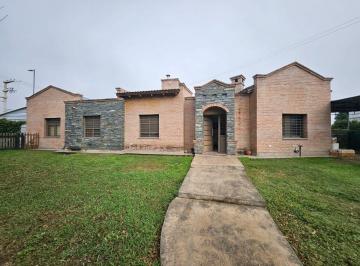 Casa de 10 ambientes, Córdoba · Casa con 1550 m² en Venta, 3 Dorm. en Quintas de Italia III