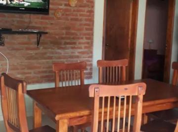 Casa · 136m² · 6 Ambientes · 2 Cocheras · Casa en Venta - 4 Dorm. 2 Baños - Monte Hermoso