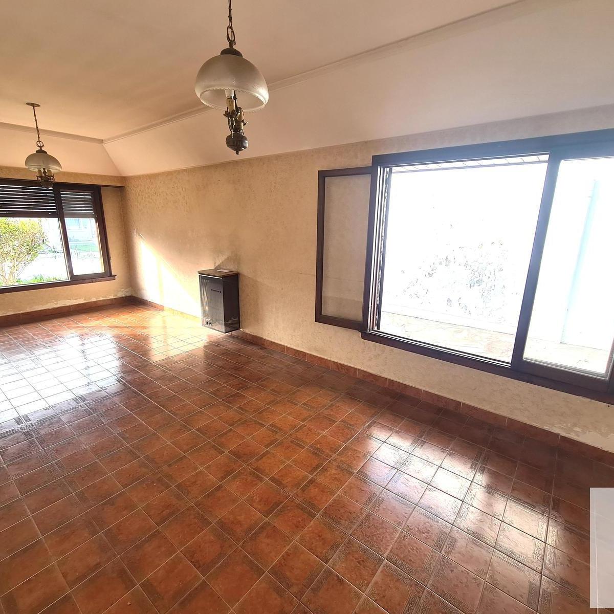 Casa 3 dorm, 120m² con patio y 3 cocheras — Las Heras, excelente oportunidad