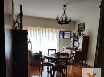 Departamento · 65m² · 4 Ambientes · Departamento en Venta - 3 Dorm. 3 Baños - 75 m² - Caballito