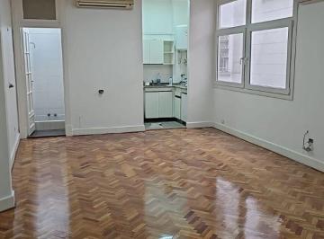 Departamento de 1 ambiente, San Nicolás · Amplio Monoambiente en Venta en Congreso. Reciclado.