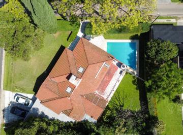 Casa · 200m² · 5 Ambientes · 5 Cocheras · Venta Casa 5 Ambientes en Mapuche Country Club Pilar Apto Credito