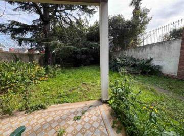 Casa de 5 ambientes, Quilmes · Chalet en 2 Plantas en La Barranca de Quilmes