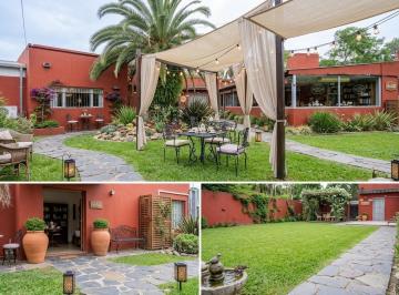 Foto creada con IA · Venta de Casa de 4 Ambientes en Moreno con Parque y Dependencia