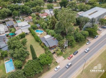 Terreno · 140m² · 4 Ambientes · 1 Cochera · Venta / Permuta | Terreno / Lote 416 m² | Funes