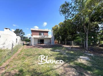 Casa · 168m² · 4 Ambientes · 2 Cocheras · Casa en Venta en Pilar del Este, Pilar, G. B. a. Zona Norte