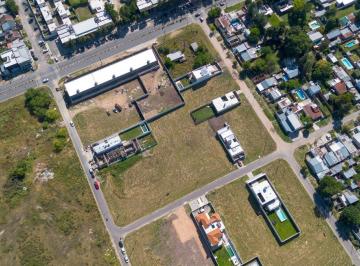 Terreno , La Plata · Lote en Venta de 570 m², Jose Hernández - Apto Crédito