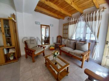 Casa · 110m² · 5 Ambientes · 2 Cocheras · Venta Casa con Departamento en San Martin Mendoza