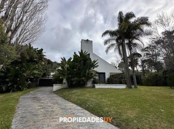 Foto1 · En Venta Casa en Barrio Golf, Punta del Este de 6 Dorm..