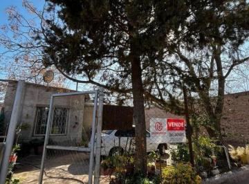 Casa · 72m² · 2 Ambientes · 1 Cochera · Oportunidad! Greenwood Vende Casa en Agrelo.