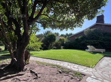 Casa · 91m² · 4 Ambientes · 4 Cocheras · Venta Casa en Maschwitz Club