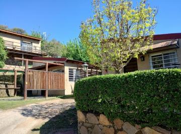 Casa · 100m² · 6 Ambientes · Casa en Venta - 3 Dorm. 3 Baños - San Luis