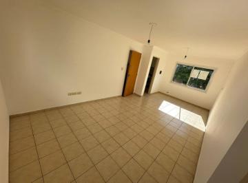 Departamento en Alquiler de 2 ambientes Alberdi · Implecable Depto con Expensas Super Bajas!