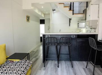 Departamento de 2 ambientes, Flores · Departamento 2 Ambientes Al Frente con Balcón Cerrado y Parrilla