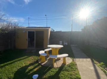 Casa · 108m² · 6 Ambientes · 2 Cocheras · Particular Vende Propiedad 10x26 - a 200 m. de Estanislao Zevallos