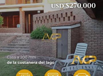 Casa · 238m² · 6 Ambientes · Casa en Venta a m de La Costanera.