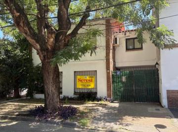 Casa · 190m² · 5 Ambientes · 2 C/av Chalel 2 Pl en PH 4 Dor 1 Ste Dep Jardín