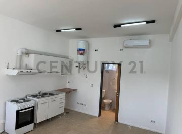 Departamento · 42m² · 2 Ambientes · Depto Sobre Av Menéndez Pidal con Balcon.