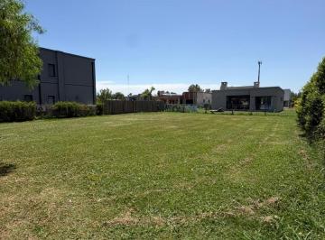 Terreno · 517m² · Terreno en Venta en Santa Emilia
