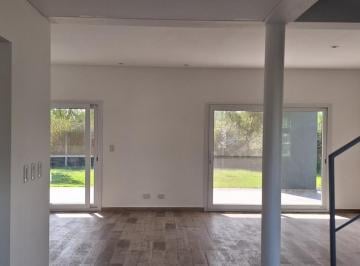 Casa · 170m² · 5 Ambientes · Venta Casa Araucarias Puertos del Lago